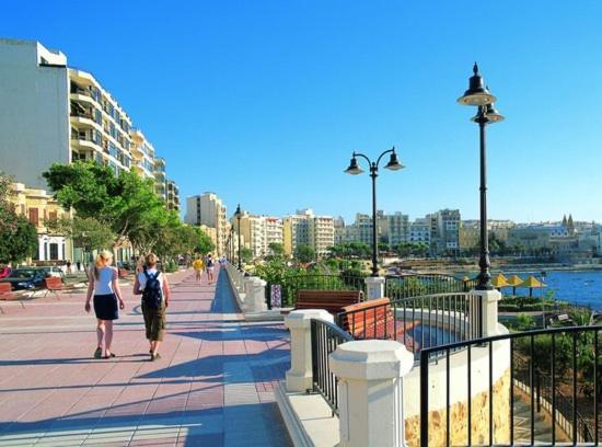 Perfect Location Idyllic 2Br Apartment Sliema Exterior photo
